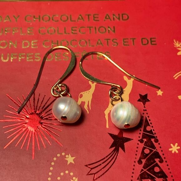 Handmade Genuine Pearl Earrings - Picture 12 of 12